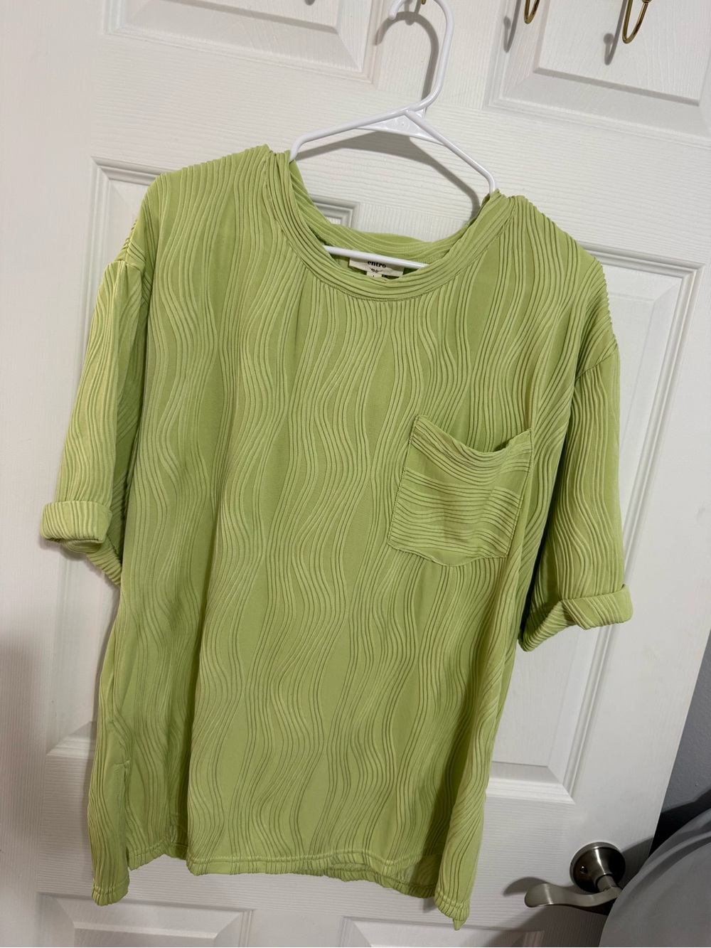 Women’s Light Green Textured Pocket Tee Entro
